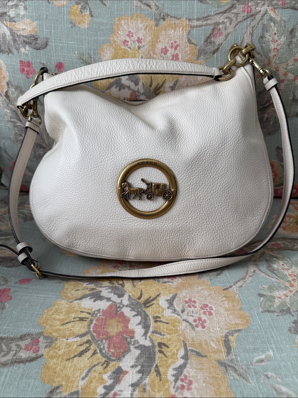 Coach Elle White Pebbled Leather Hobo with Brass
Horse & Carriage Medallion